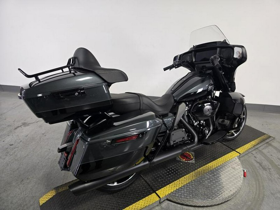 2025 Harley-Davidson® FLHXU - Street Glide® Ultra