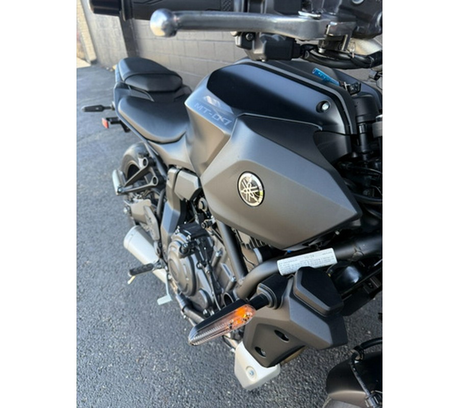 2025 Yamaha MT 07
