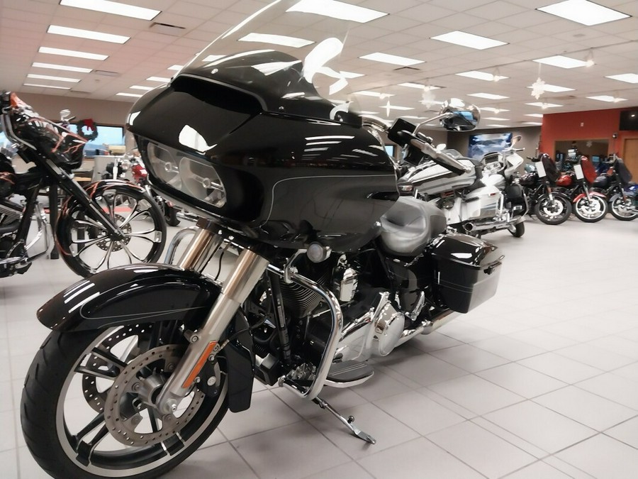 FLTRXS 2015 Road Glide® Special