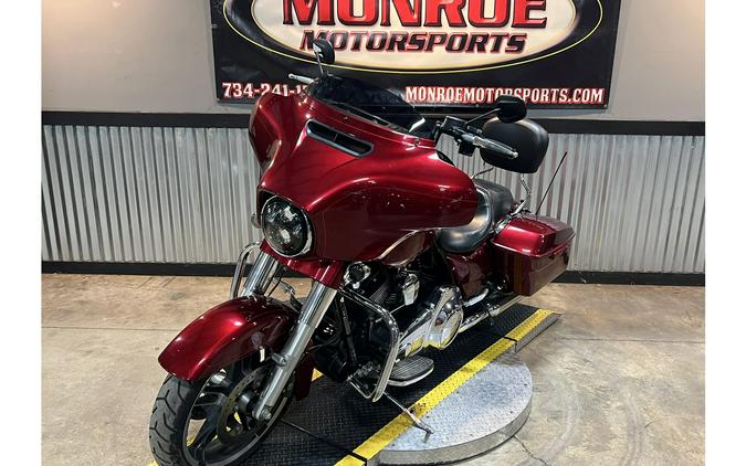 2016 Harley-Davidson® FLHXS