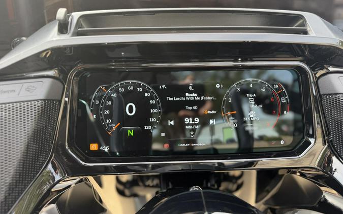 2026 Harley-Davidson® Road Glide 3 Dark Billiard Gray