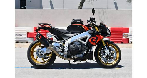 Comparison Ride Review: 2017 Aprilia Tuono V4 1100 vs. 2017 KTM Super Duke 1290 R