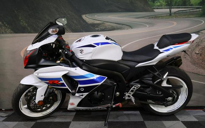 2013 Suzuki GSX-R1000™ 1 Million Commemorative Edition