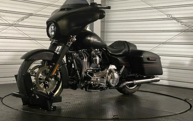 2016 Harley-Davidson® FLHXS - Street Glide® Special