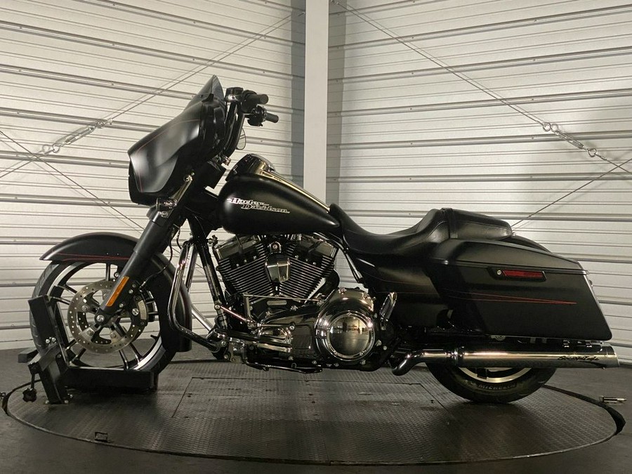 2016 Harley-Davidson® FLHXS - Street Glide® Special