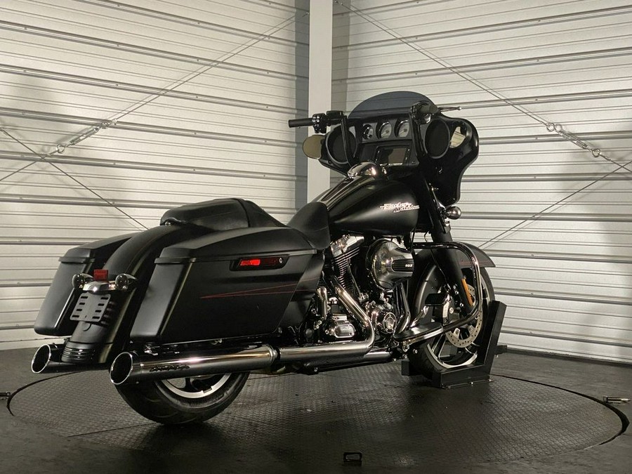 2016 Harley-Davidson® FLHXS - Street Glide® Special