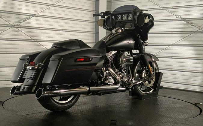 2016 Harley-Davidson® FLHXS - Street Glide® Special