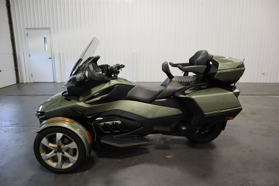 2021 Can-Am® RT SEA-TO-SKY