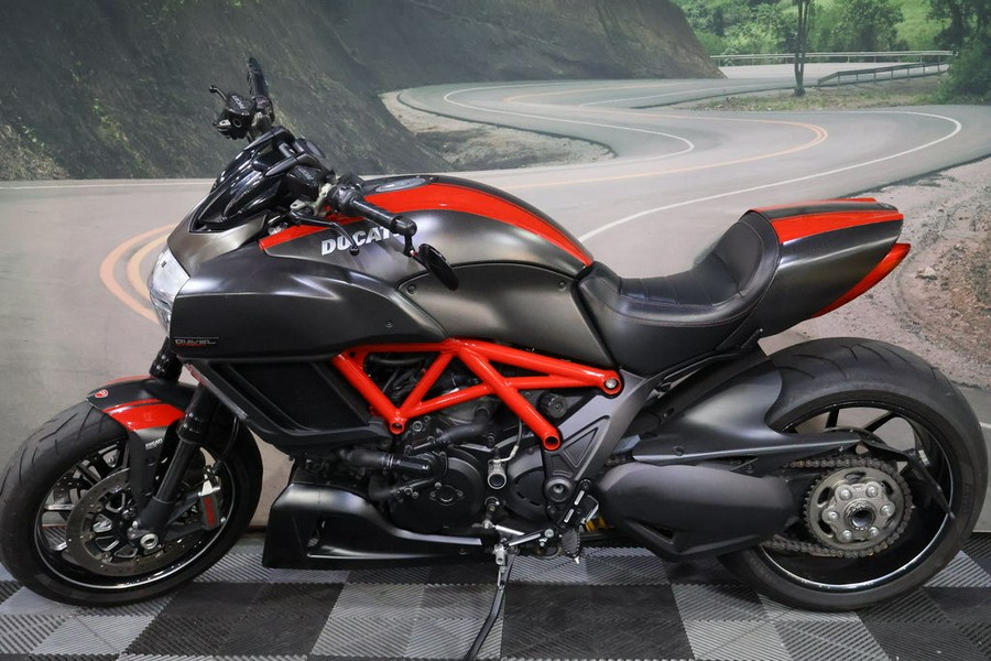 2015 Ducati Diavel Carbon