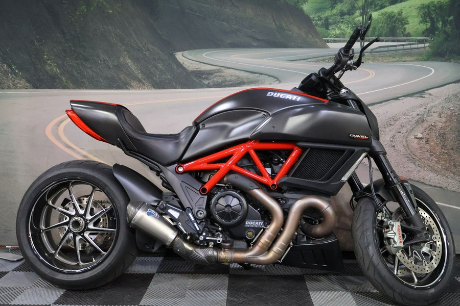 2015 Ducati Diavel Carbon