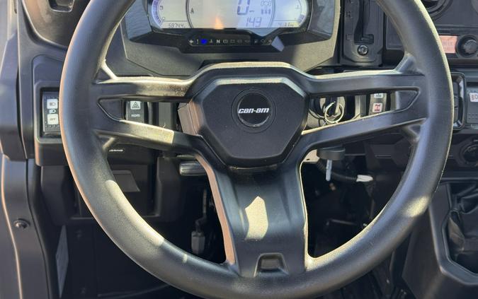 2023 Can-Am Defender Limited HD10