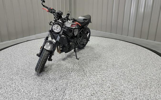 2019 Yamaha XSR 700