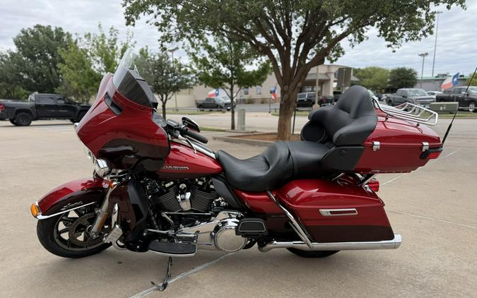 2018 Harley-Davidson® Ultra Limited Wicked Red/Twisted Cherry