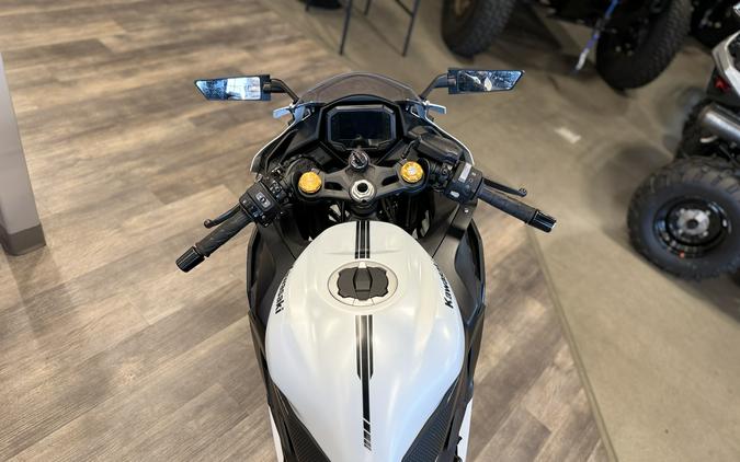 2025 Kawasaki NINJA® ZX™-4RR ABS