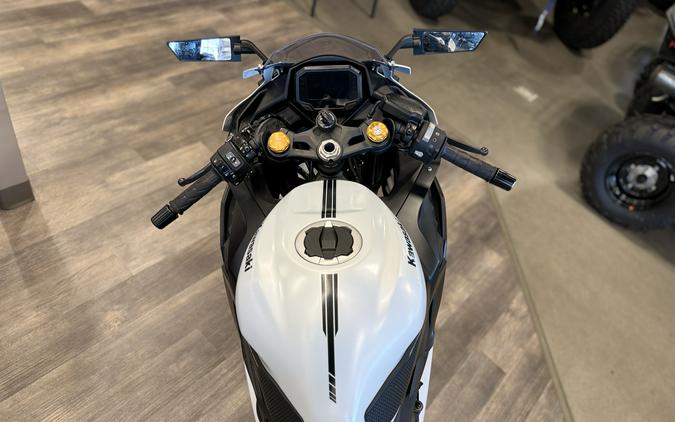 2025 Kawasaki NINJA® ZX™-4RR ABS