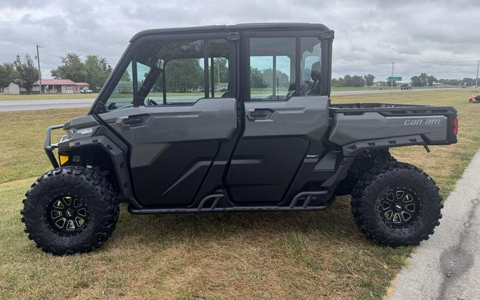 2023 Can-Am® Defender MAX Limited HD10