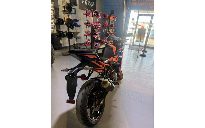 2023 RC390 - KTM
