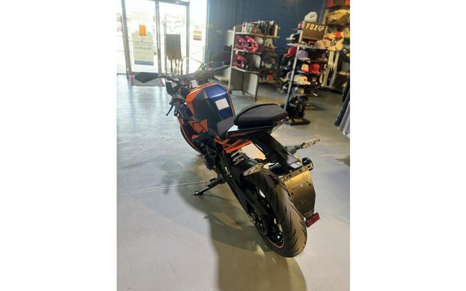 2023 RC390 - KTM