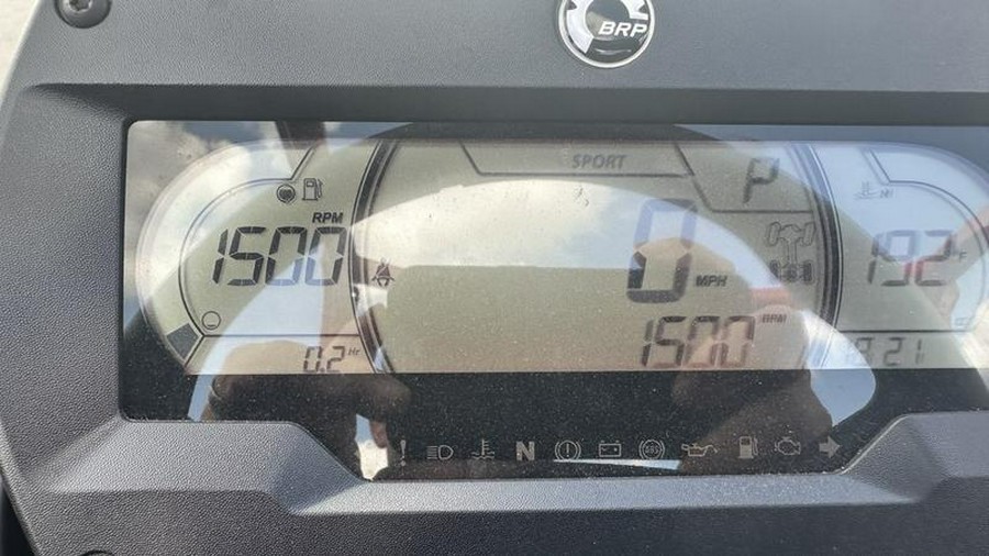 2026 Can-Am® Maverick Sport X rc 1000R