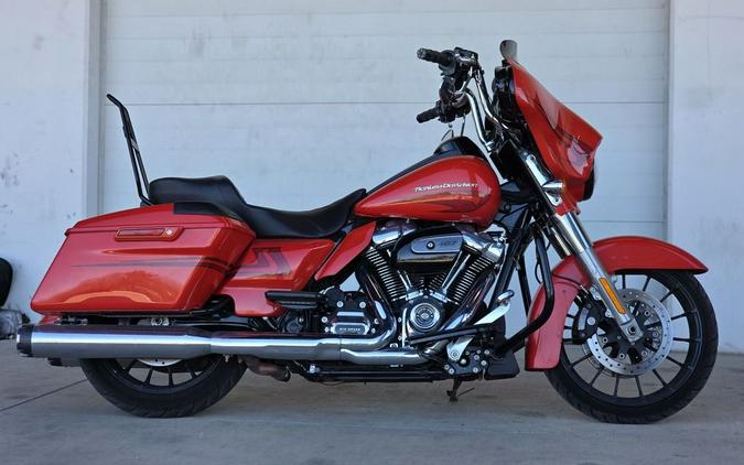 2017 Harley-Davidson® FLHXS - Street Glide® Special