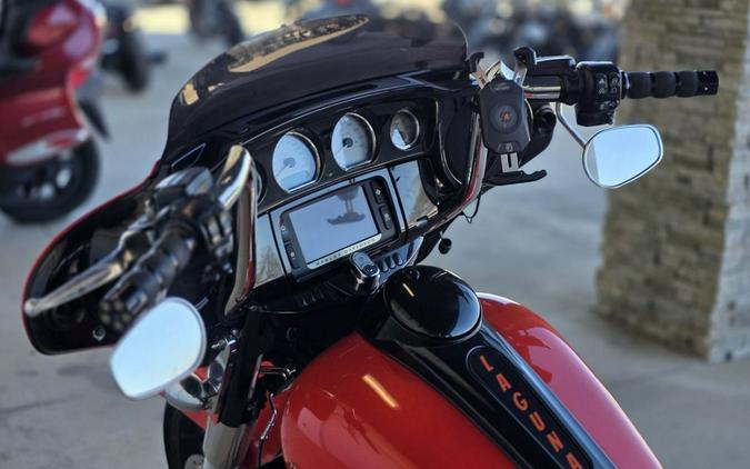 2017 Harley-Davidson® FLHXS - Street Glide® Special