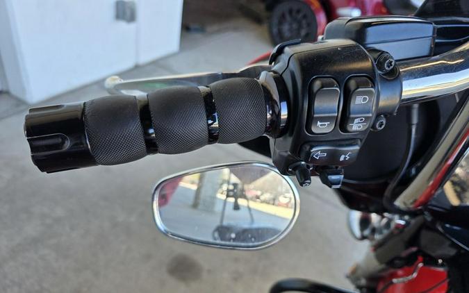 2017 Harley-Davidson® FLHXS - Street Glide® Special