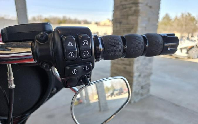 2017 Harley-Davidson® FLHXS - Street Glide® Special