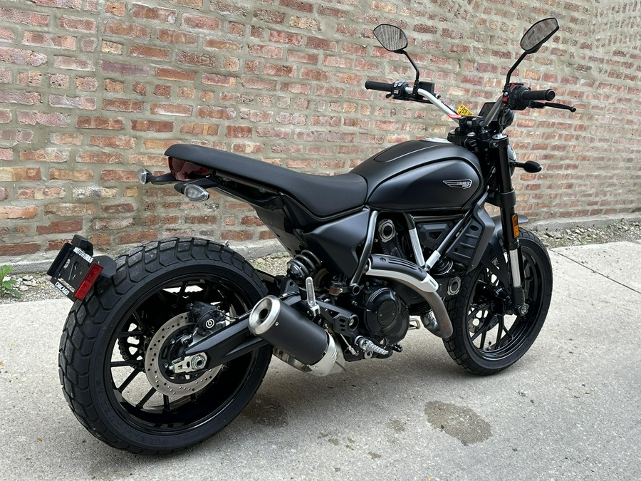 2025 Ducati Scrambler Icon Dark