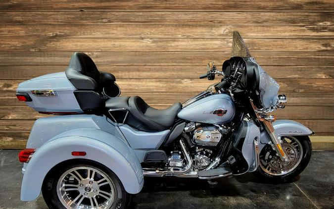 2023 Harley-Davidson® FLHTCUTG - Tri Glide® Ultra