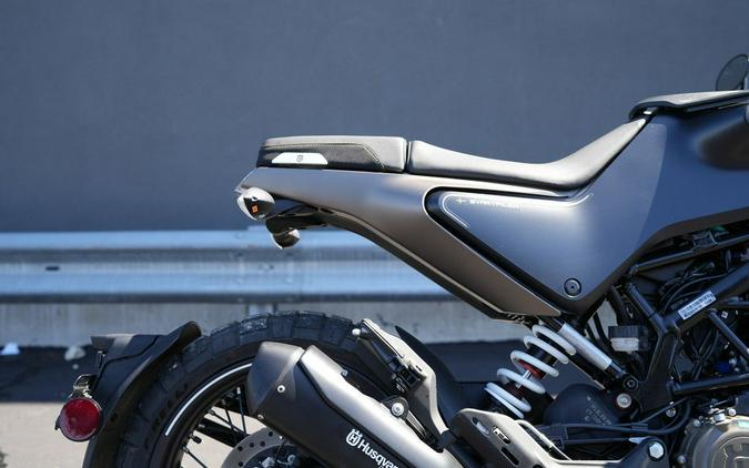2023 Husqvarna® Svartpilen 401