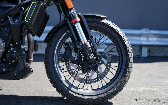 2023 Husqvarna® Svartpilen 401