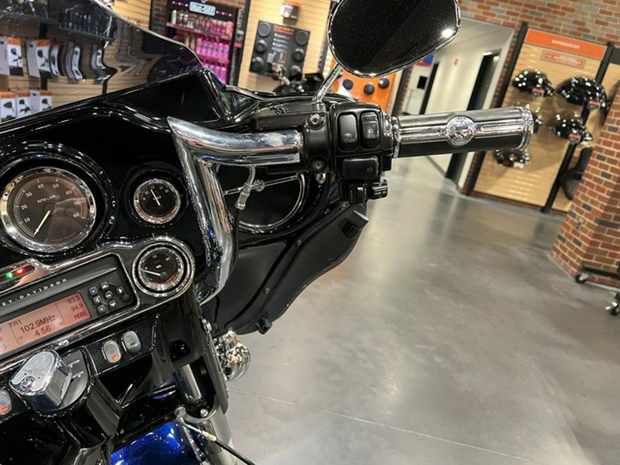 2012 Harley-Davidson FLHTCU - Electra Glide Ultra Classic