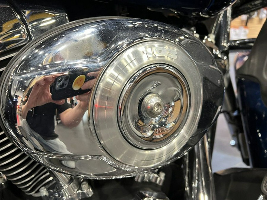 2012 Harley-Davidson FLHTCU - Electra Glide Ultra Classic
