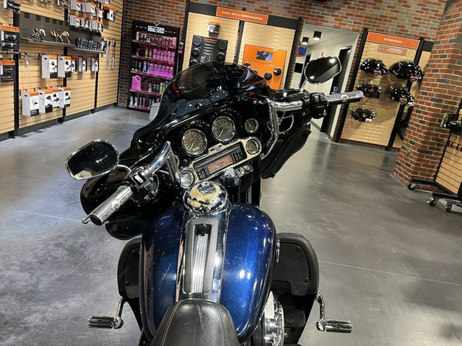 2012 Harley-Davidson FLHTCU - Electra Glide Ultra Classic