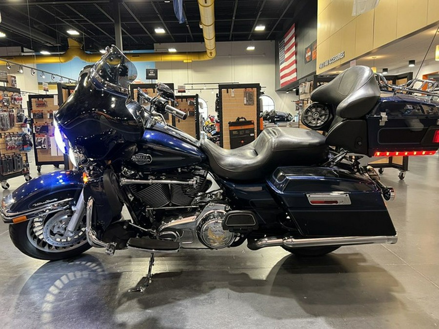 2012 Harley-Davidson FLHTCU - Electra Glide Ultra Classic
