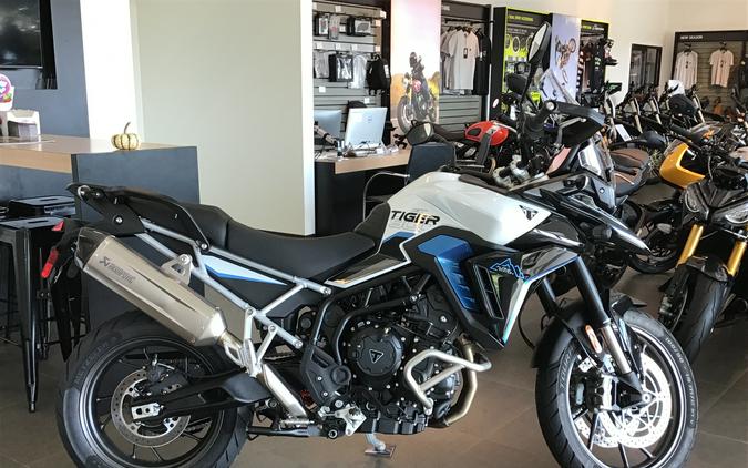 2026 Triumph Tiger 900 Alpine Edition