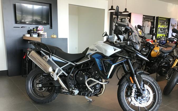 2026 Triumph Tiger 900 Alpine Edition