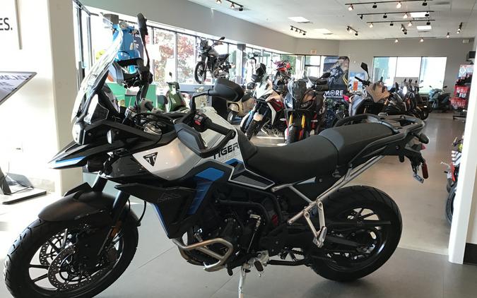 2026 Triumph Tiger 900 Alpine Edition