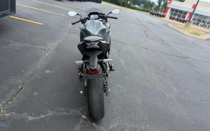 2024 Kawasaki Ninja® 650 ABS Metallic Matte Dark Gray/Metallic Spark Black