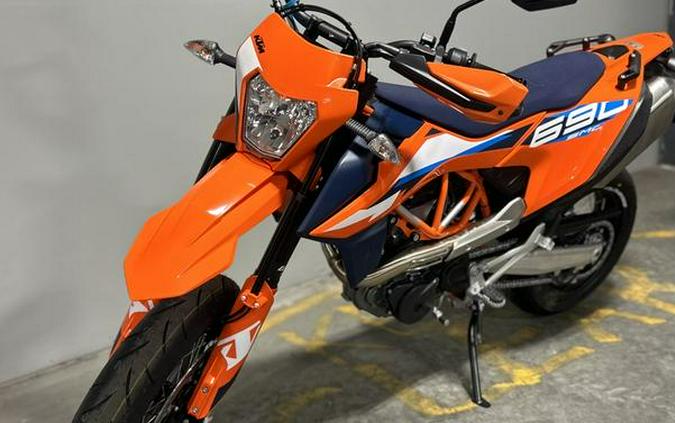 2024 KTM 690 SMC R