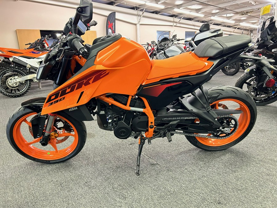 2024 KTM Duke 390