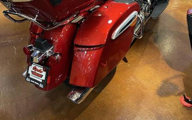 2025 Indian Motorcycle® Roadmaster® PowerPlus Dark Horse® w/PowerBand Sunset Red Smoke