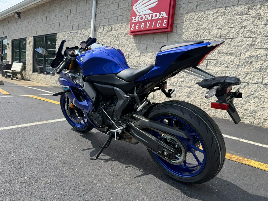 2025 Yamaha YZF-R7