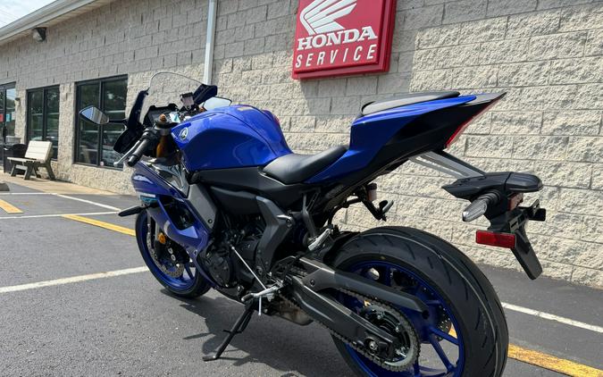 2025 Yamaha YZF-R7