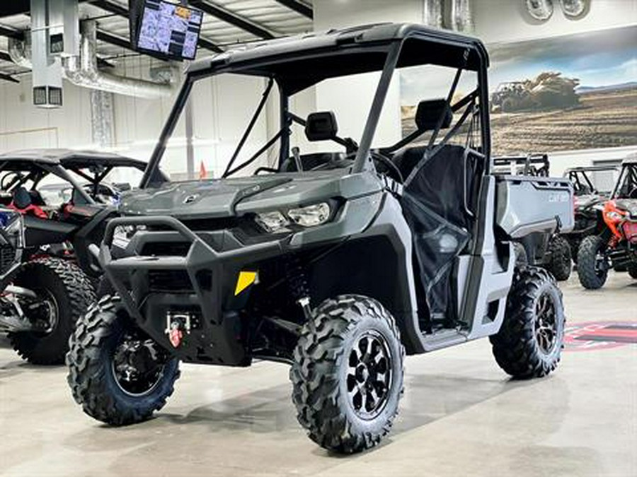 2023 Can-Am Defender XT HD10