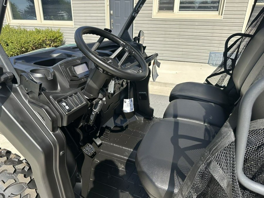 2023 Can-Am® SSV DEF MAX BASE 62 HD7 GN 23