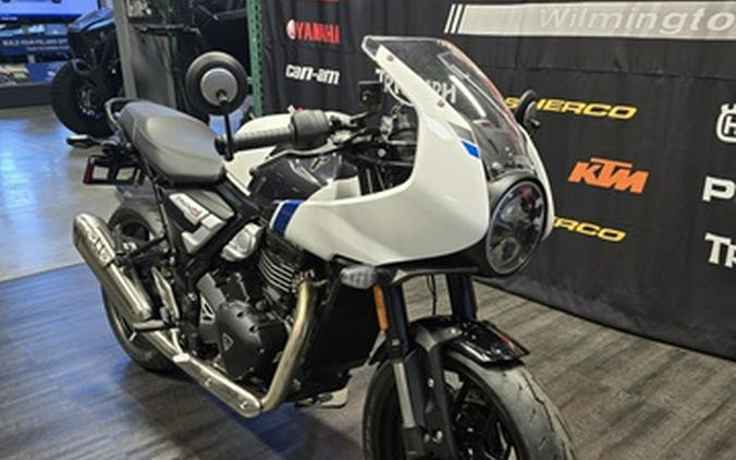 2026 Triumph Thruxton 400 Pearl Metallic White / Storm Grey 400