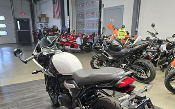 2026 Triumph Thruxton 400 Pearl Metallic White / Storm Grey 400