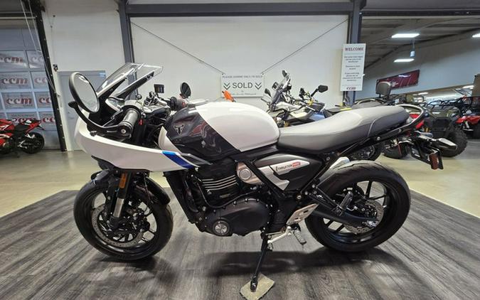 2026 Triumph Thruxton 400 Pearl Metallic White / Storm Grey 400