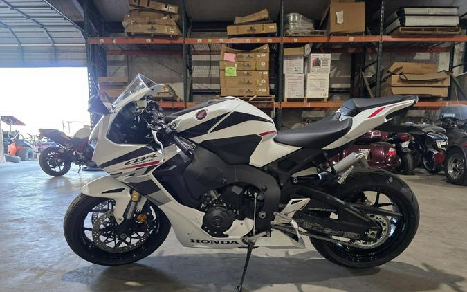 2026 Honda CBR1000RR Base